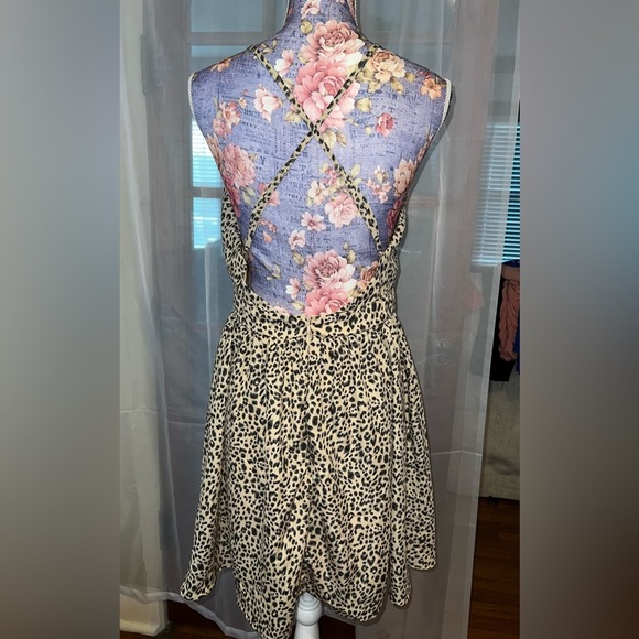 Entro Women's Sexy Deep V Neckline Cheetah Leopard Print 🐆 - Picture 4 of 5